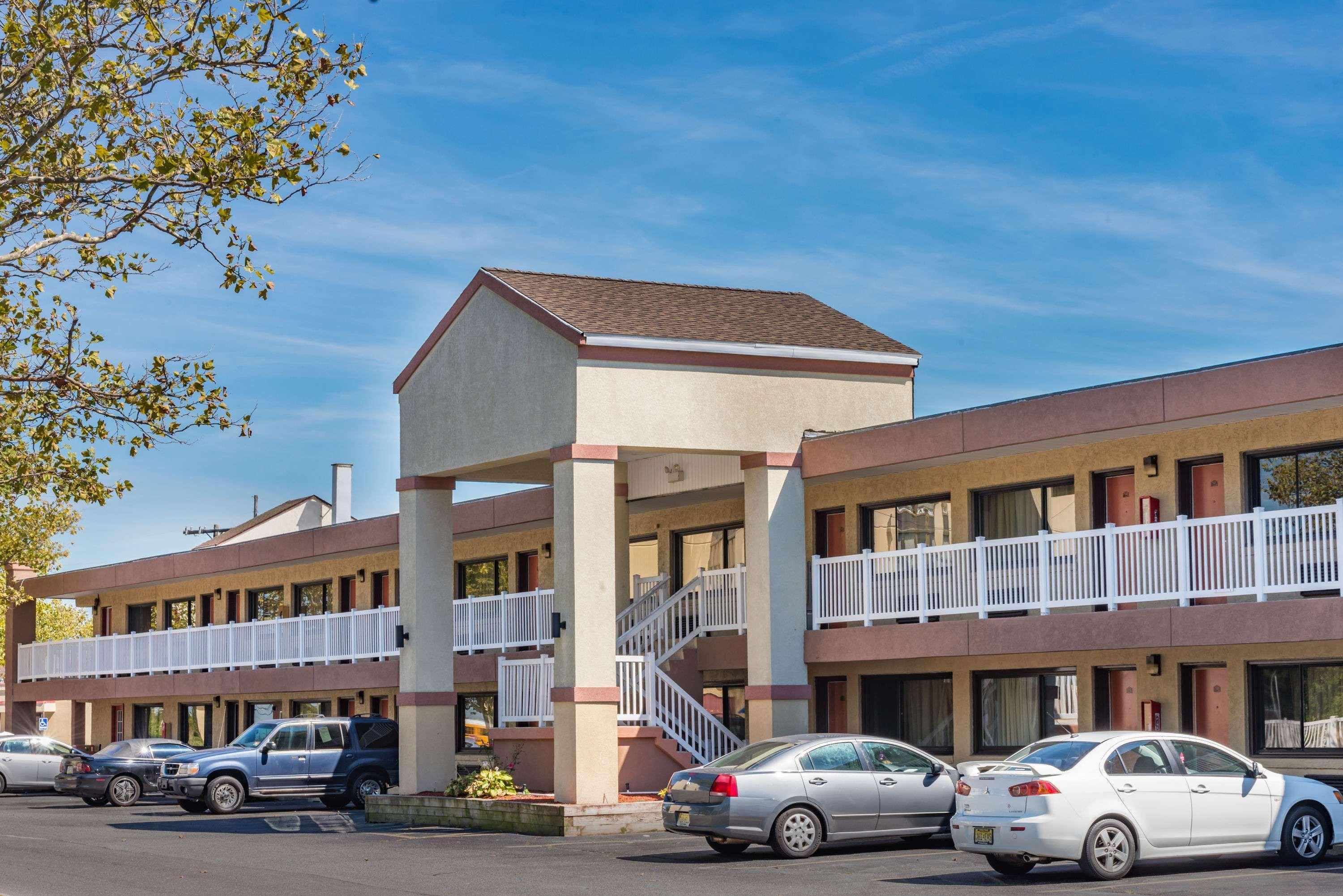 Ramada By Wyndham West Atlantic City Egg Harbor Township Exterior foto